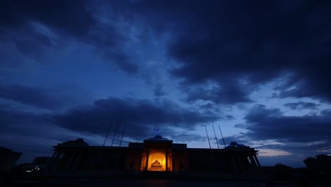 Amanecer-Timelapse-En-La-Plaza-Sükhbaatar-En-Mongolia